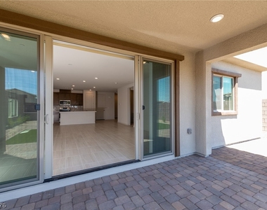 12059 Arrebol Avenue - Photo Thumbnail 8