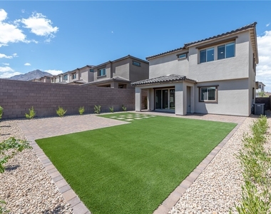 12059 Arrebol Avenue - Photo Thumbnail 5