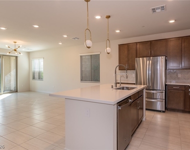 12059 Arrebol Avenue - Photo Thumbnail 9