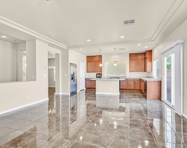 6524 Baroque Avenue - Photo Thumbnail 6