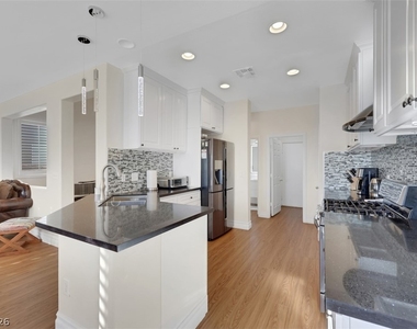 4626 Camden Bridge Street - Photo Thumbnail 12