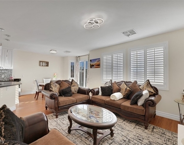 4626 Camden Bridge Street - Photo Thumbnail 8