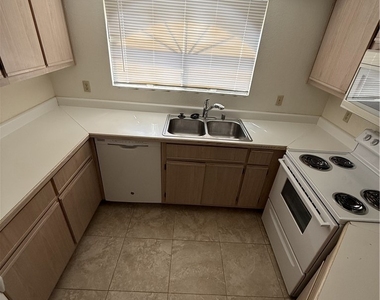 8455 W Sahara Avenue - Photo Thumbnail 6