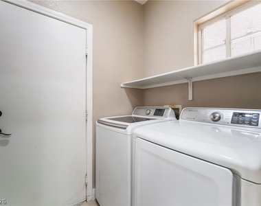 1179 Antoinette Street - Photo Thumbnail 33