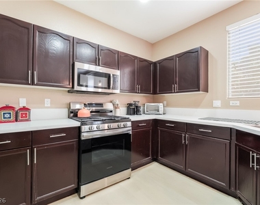 1179 Antoinette Street - Photo Thumbnail 4