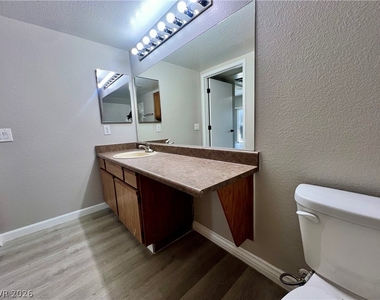 6650 W Warm Springs Road - Photo Thumbnail 13