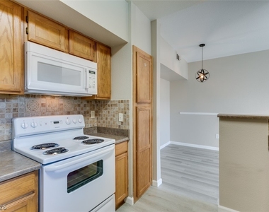 6650 W Warm Springs Road - Photo Thumbnail 20