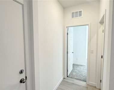 8388 Caldera Hills Avenue - Photo Thumbnail 8