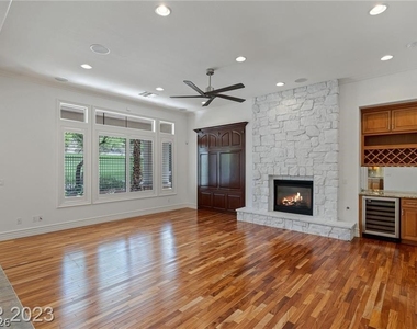 1447 Foothills Village Drive - Photo Thumbnail 16