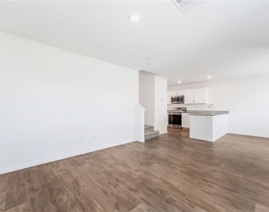 12184 Mojave Gold Road - Photo Thumbnail 4