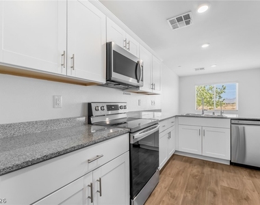 12184 Mojave Gold Road - Photo Thumbnail 9