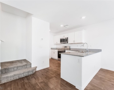 12184 Mojave Gold Road - Photo Thumbnail 7