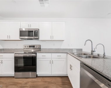 12184 Mojave Gold Road - Photo Thumbnail 8