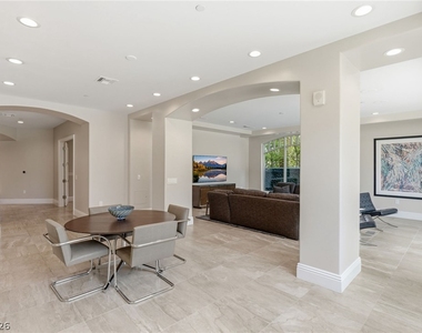 9101 Alta Drive - Photo Thumbnail 17