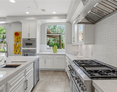 9101 Alta Drive - Photo Thumbnail 28