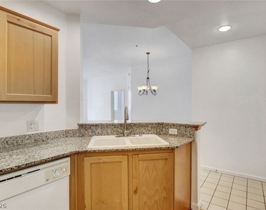 31 E Agate Avenue - Photo Thumbnail 17