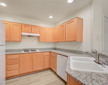 31 E Agate Avenue - Photo Thumbnail 10