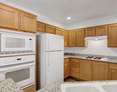 31 E Agate Avenue - Photo Thumbnail 13
