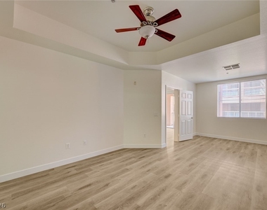31 E Agate Avenue - Photo Thumbnail 15