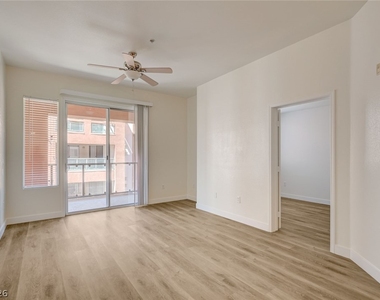 31 E Agate Avenue - Photo Thumbnail 8
