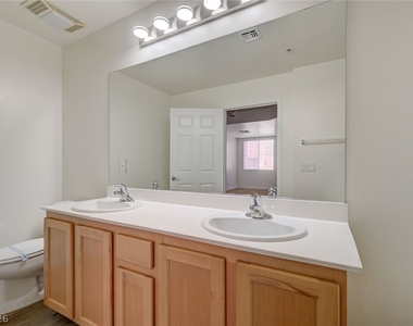 31 E Agate Avenue - Photo Thumbnail 18