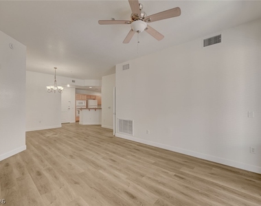31 E Agate Avenue - Photo Thumbnail 4