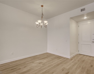 31 E Agate Avenue - Photo Thumbnail 7