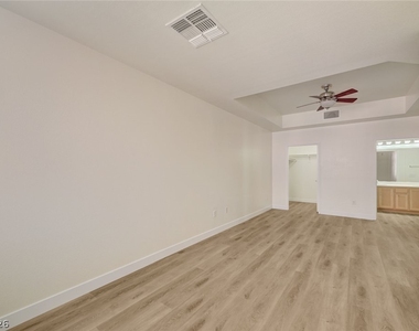 31 E Agate Avenue - Photo Thumbnail 13