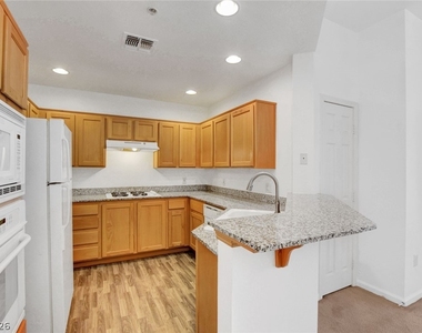 31 E Agate Avenue - Photo Thumbnail 12