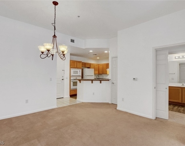 31 E Agate Avenue - Photo Thumbnail 7