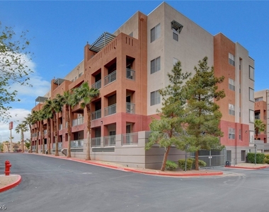 31 E Agate Avenue - Photo Thumbnail 1