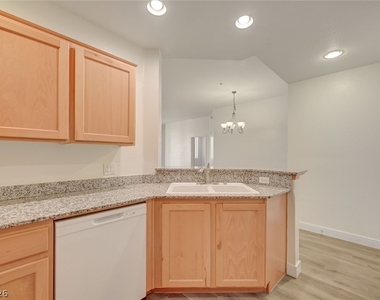 31 E Agate Avenue - Photo Thumbnail 11