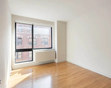 537 West 27th Street - Photo Thumbnail 2