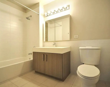 537 West 27th Street - Photo Thumbnail 5