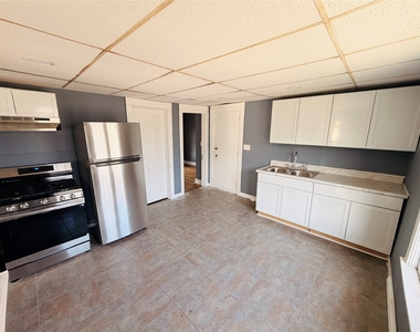 528 Chenango Street - Photo Thumbnail 1