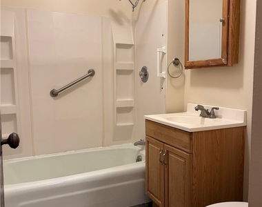 127 W Main Street - Photo Thumbnail 7