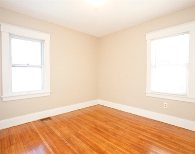 127 W Main Street - Photo Thumbnail 5