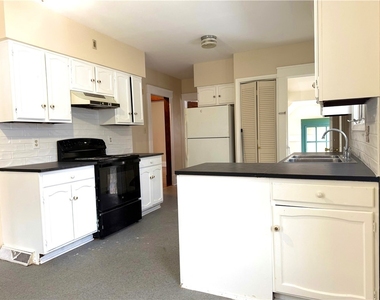 127 W Main Street - Photo Thumbnail 3