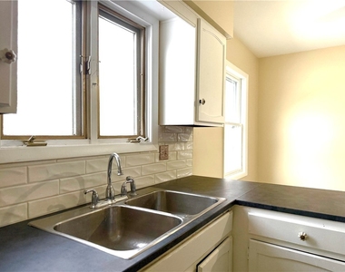 127 W Main Street - Photo Thumbnail 2
