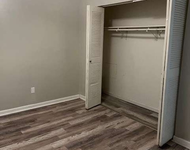 192 Kimberly Way Sw - Photo Thumbnail 6