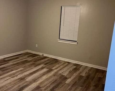 192 Kimberly Way Sw - Photo Thumbnail 8