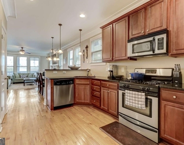 345 Chastain Street Se - Photo Thumbnail 9