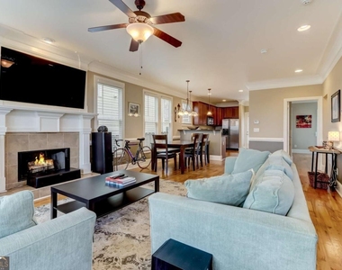 345 Chastain Street Se - Photo Thumbnail 1