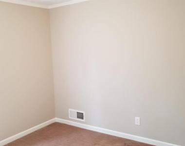 303 Cedar Creek Road - Photo Thumbnail 7