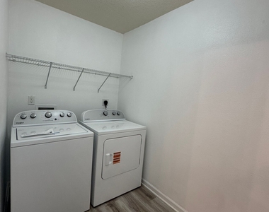 217 Brooklet Circle - Photo Thumbnail 15