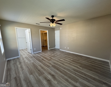 217 Brooklet Circle - Photo Thumbnail 18