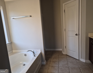 1506 Charcoal Ives Road - Photo Thumbnail 20