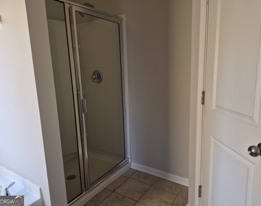 1506 Charcoal Ives Road - Photo Thumbnail 16