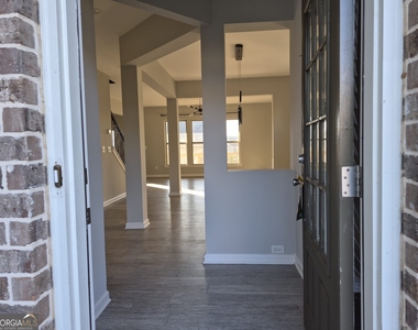 1506 Charcoal Ives Road - Photo Thumbnail 3