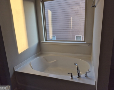 1506 Charcoal Ives Road - Photo Thumbnail 17